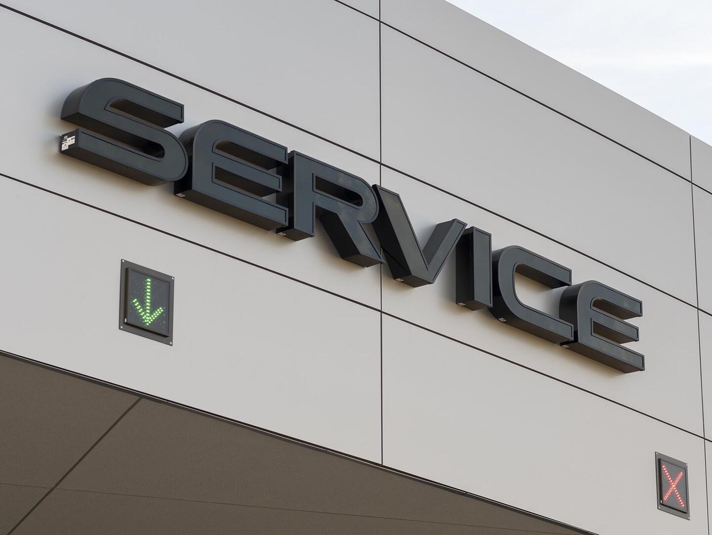 Earnhardt Lexus in Phoenix AZ