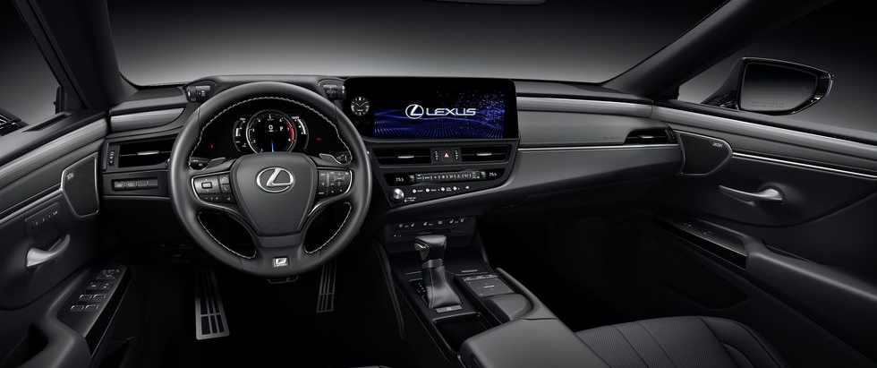 2023 Lexus ES Interior Dashboard
